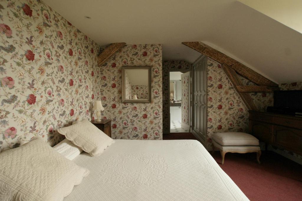 Le Chatenet 1689 Brantôme Habitación foto